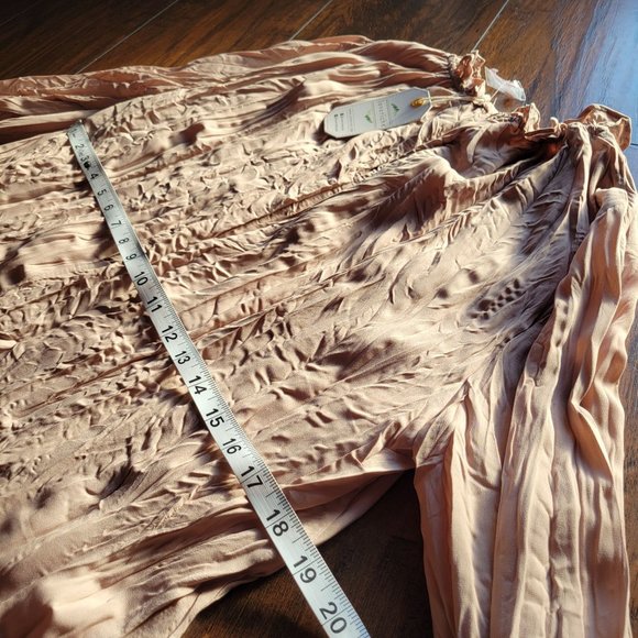 Love Riche Dress Beige Maxi Ruffle Poet Sleeves Cowl Neck Napa Valley Womans - Picture 14 of 16